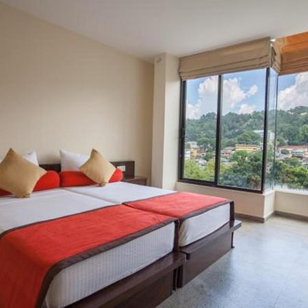 Oak Ray City Hotel Kandy Zewnętrze zdjęcie