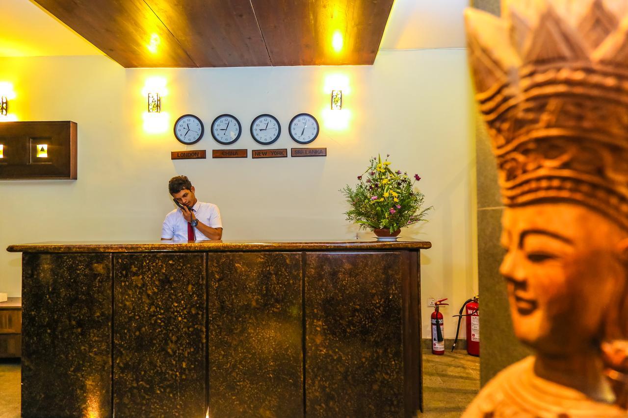 Oak Ray City Hotel Kandy Zewnętrze zdjęcie