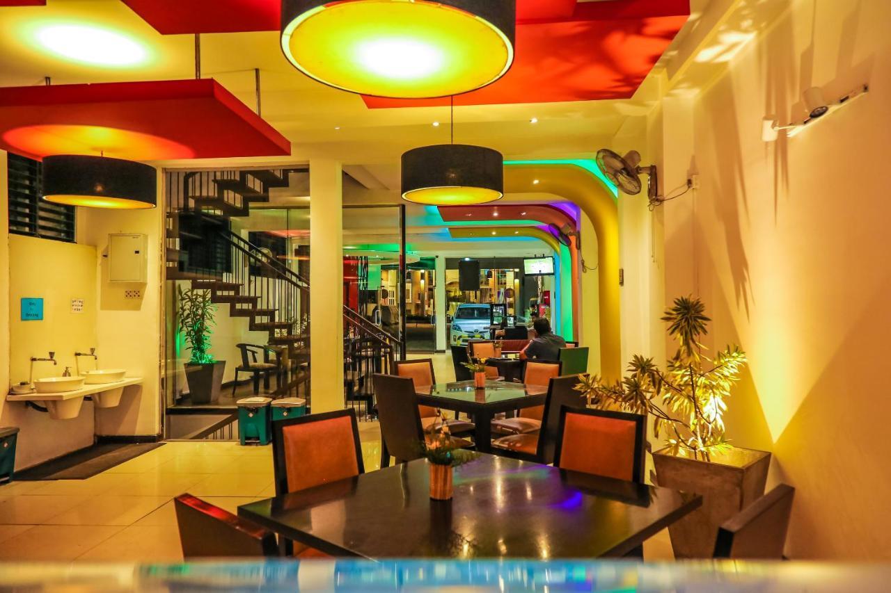 Oak Ray City Hotel Kandy Zewnętrze zdjęcie