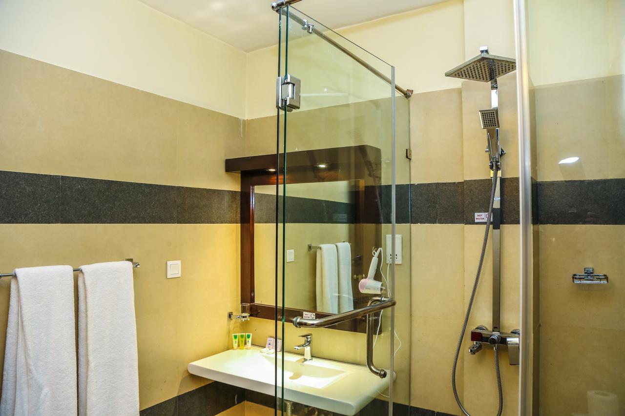 Oak Ray City Hotel Kandy Zewnętrze zdjęcie